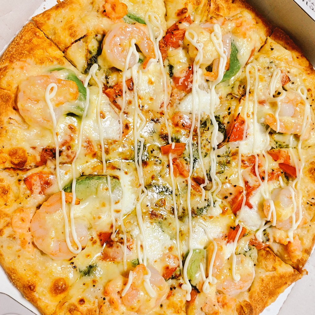 ピザクックさんの復刻エビアボカドサーモン🦐🥑🐟🍕
美味しそう🤤