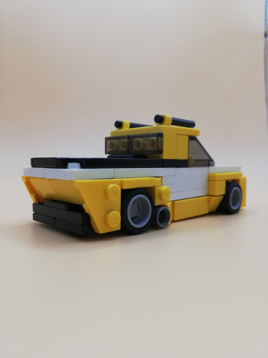 ワイドなピックアップトラックを製作。
久しぶりの新作カスタムカーです。
＃レゴ #lego #4wlc