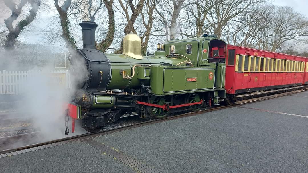No.11 𝘔𝘢𝘪𝘵𝘭𝘢𝘯𝘥 of 1905 on a damp day with a southbound service at the station last month; services resume on the railway tomorrow when timetable 'R' is will be in place #iomrailway #heritage #steam #nostalgia #greatphoto #Castletown #placetobe #IsleofMan #Maitland #IMR150