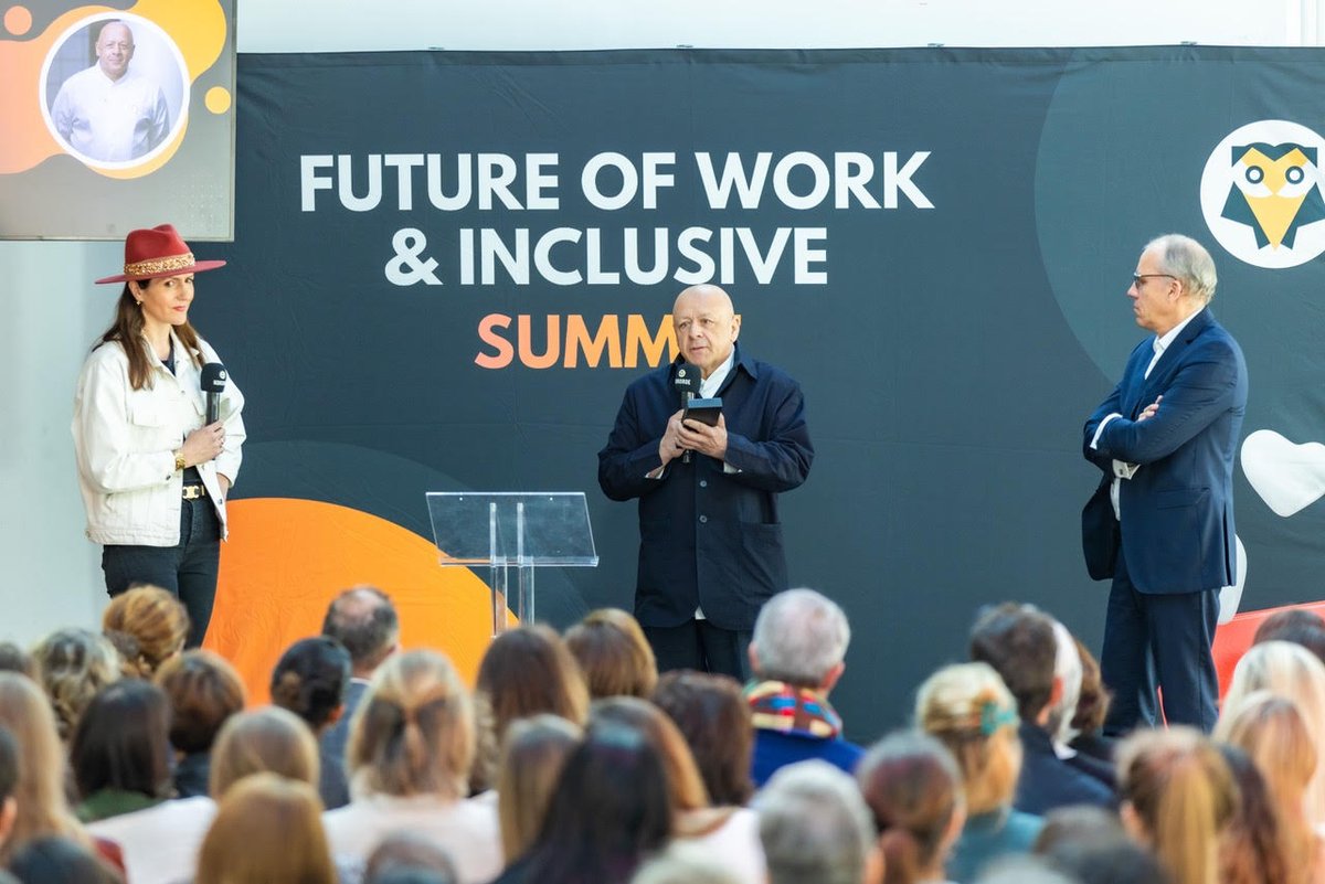 🌟 Thierry Marx a reçu le trophée de l'inclusion lors du Future of Work & Inclusive Summit ! 

Thierry Marx illustre que nos projets, plutôt que nos emplois, façonnent notre identité.

#FOWIS #Inclusion