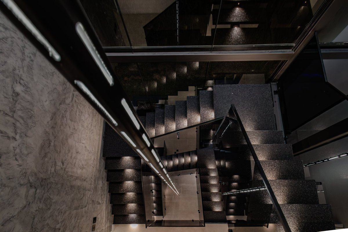 Urbantrendgroup's tweet photo. It's Let's Talk Tuesday, and this week, we're diving into the world of staircases! From sleek and modern to grand and sweeping, staircases come in all shapes and styles. What's your favorite staircase design? Let's discuss! 

#LetsTalkTuesday #StaircaseStyle #DesignChat https://t.co/DWYK6qmCrp