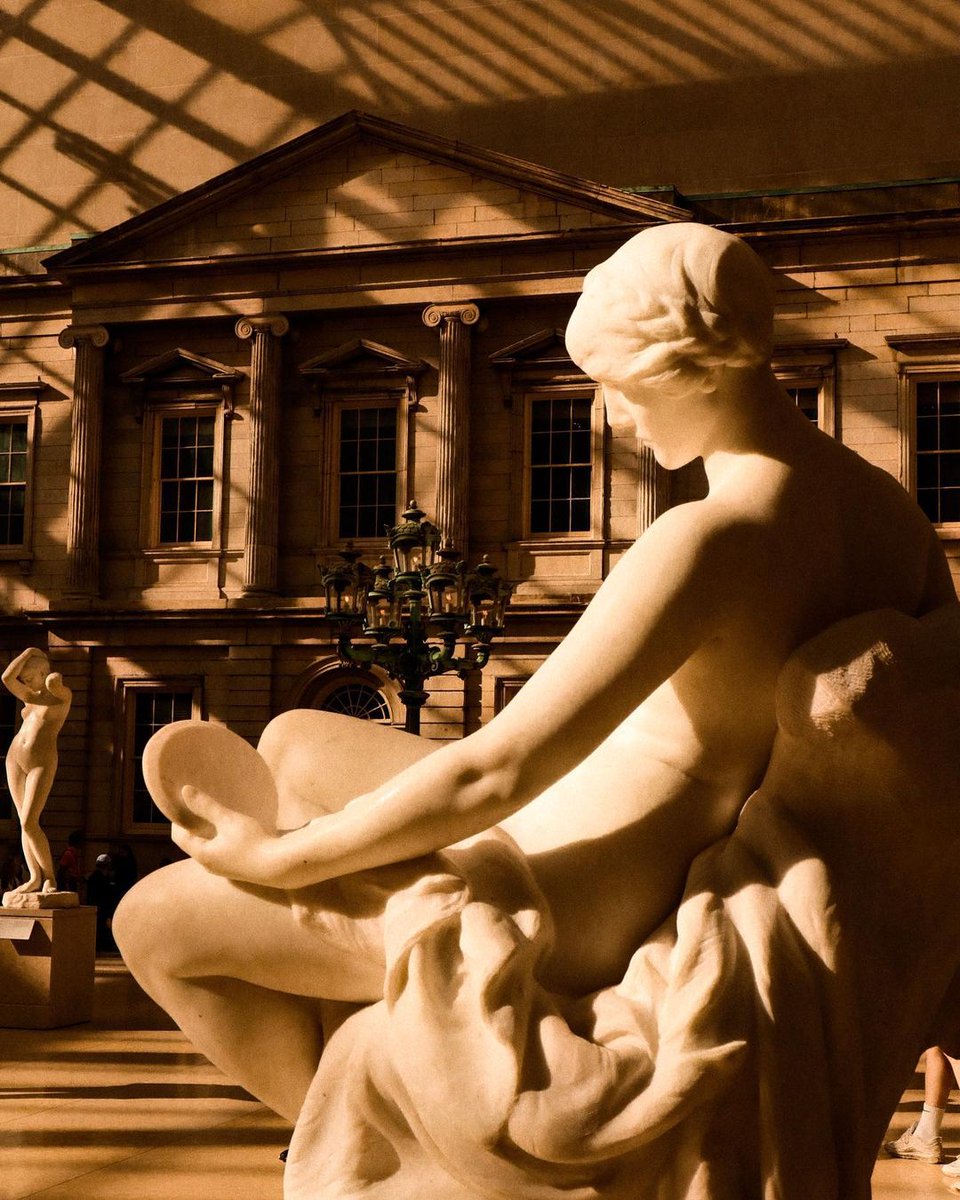 WA_Bronnis's tweet image. Living my life in my style