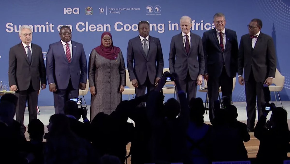 📍Great to see many of our GEAPP Leadership Council Members on stage for the opening of the @IEA Summit on #CleanCooking in Paris! @jonasgahrstore @fbirol @akin_adesina Tune live here: iea.org/events/summit-… #LetsChangeEnergy
