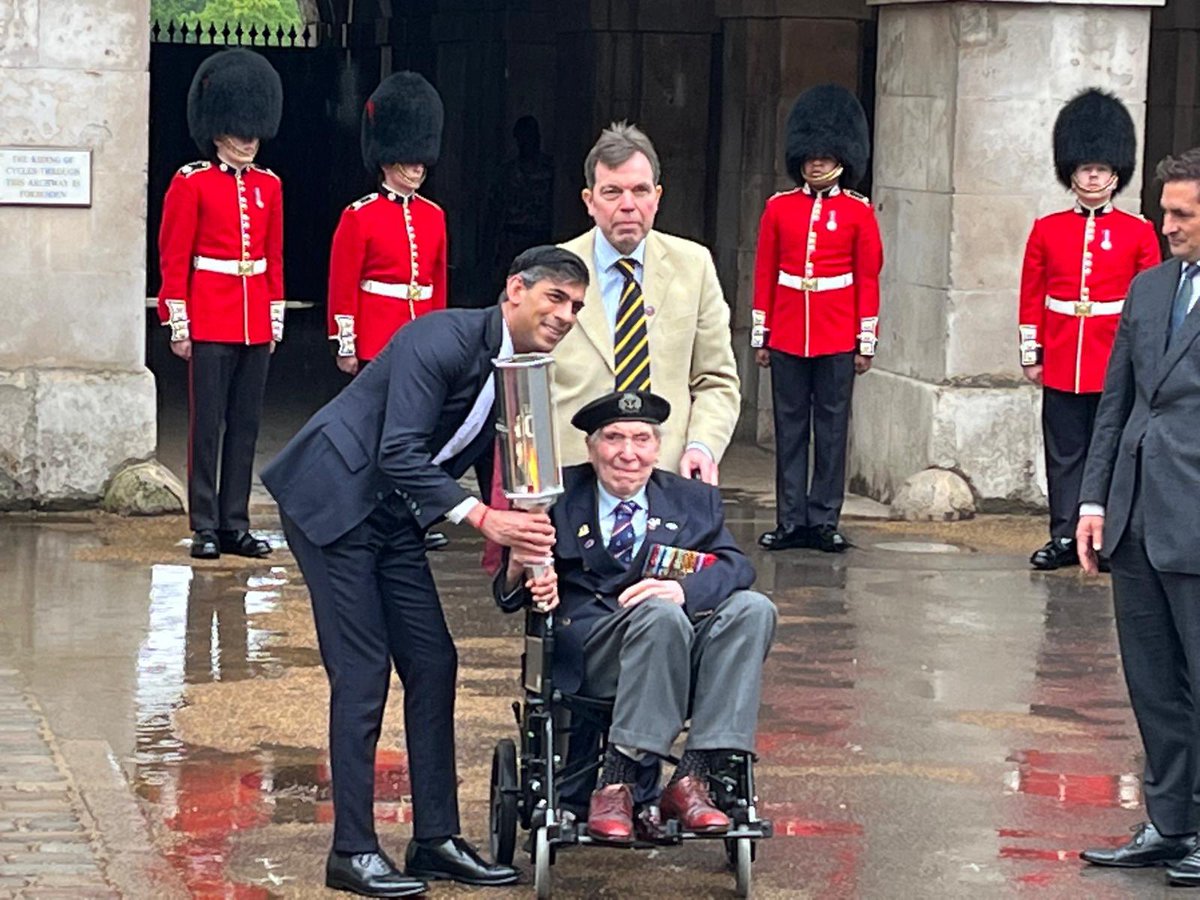 Earlier today WWII veteran Peter Kent had the honour of receiving the commemoration torch from The Prime Minister.