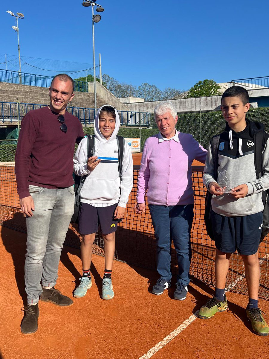 Sui campi del Circolo Tennis Maglie, Vittorio Longo conquista la medaglia d’oro nel torneo di pre-qualificazione al torneo Tennis Europe under 12.
#Lecce #Tennis #TennisLife #CTLecce #CircoloTennisLecce #TennisPlayer #TennisItaliano #SalentoTennis #TennisEurope