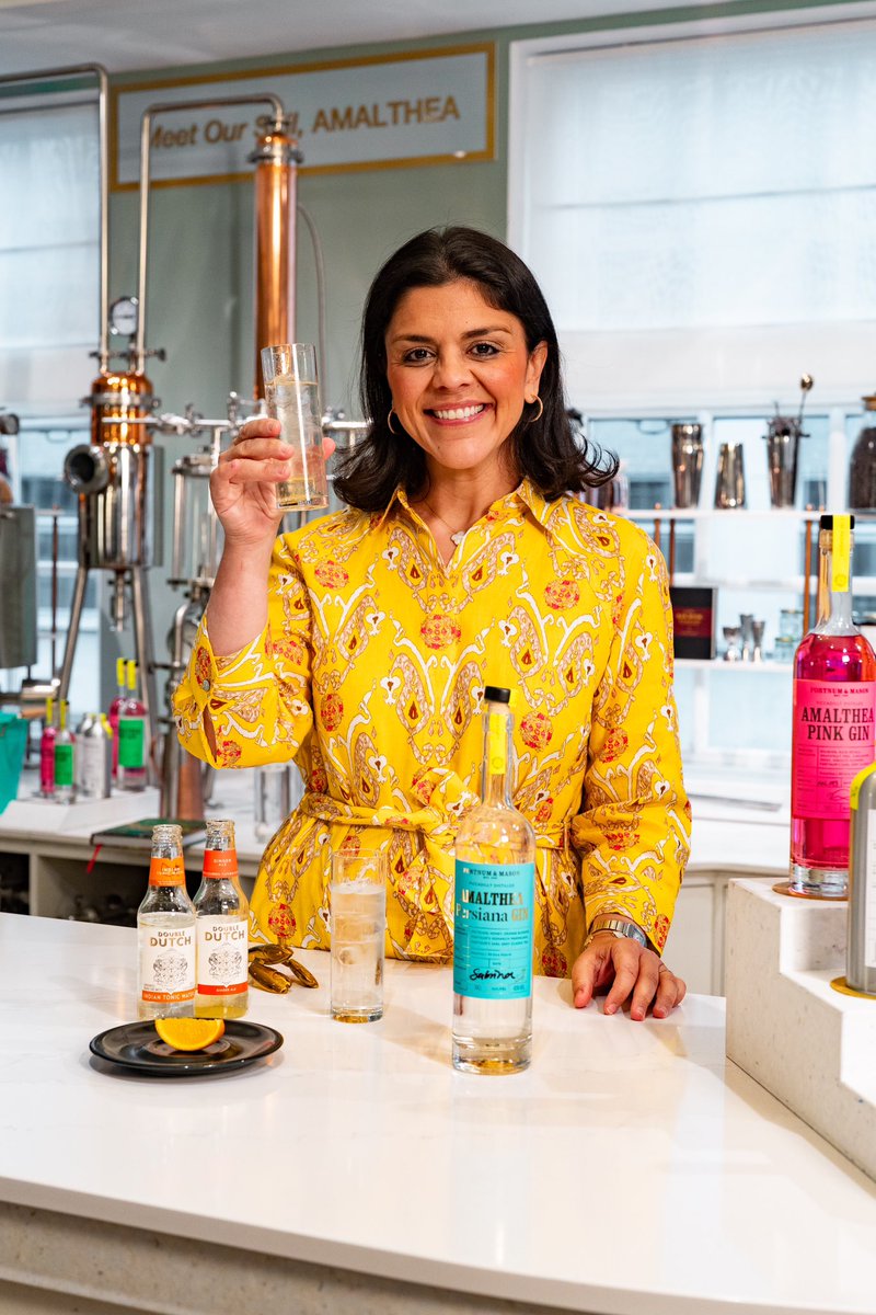 So proud to announce that to celebrate 10 years of Persiana, I’ve become the first person in history since 1707 opening of @Fortnums to curate a hamper & I’ve made a Persiana pistachio gin! All live today from 12 noon. An absolute honour to partner with such an iconic store 🇬🇧