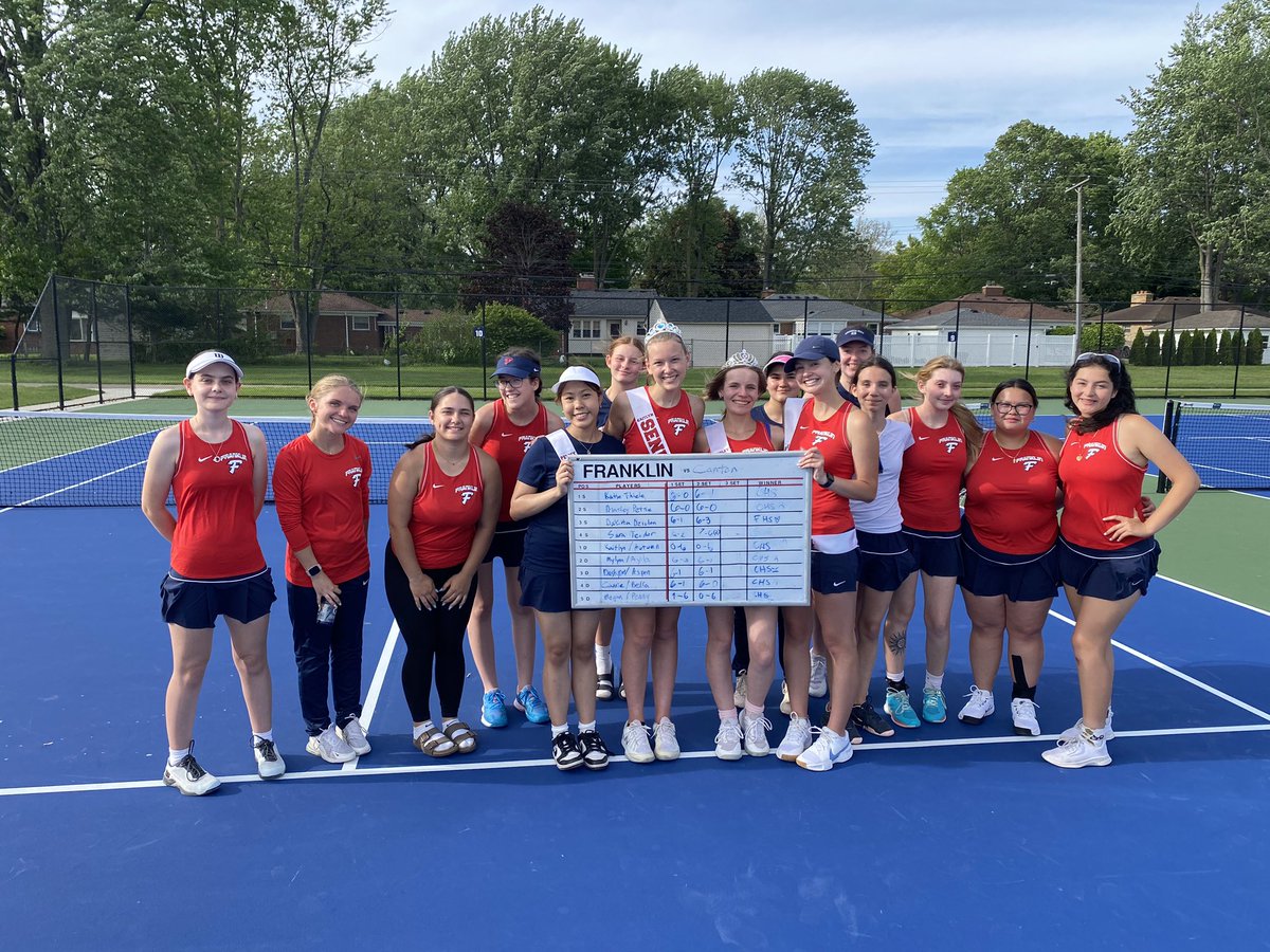 Congratulations to our Seniors: Katie Thiele, Ainsley Petrie, Kaitlyn Rons, & Penny Tanruengchat! They’ve all had an incredible impact on our Franklin Tennis Family and will be missed next year!😭 Megan and Penny earned their Varsity letters today! @FranklinMADE_AD @fhspatriots