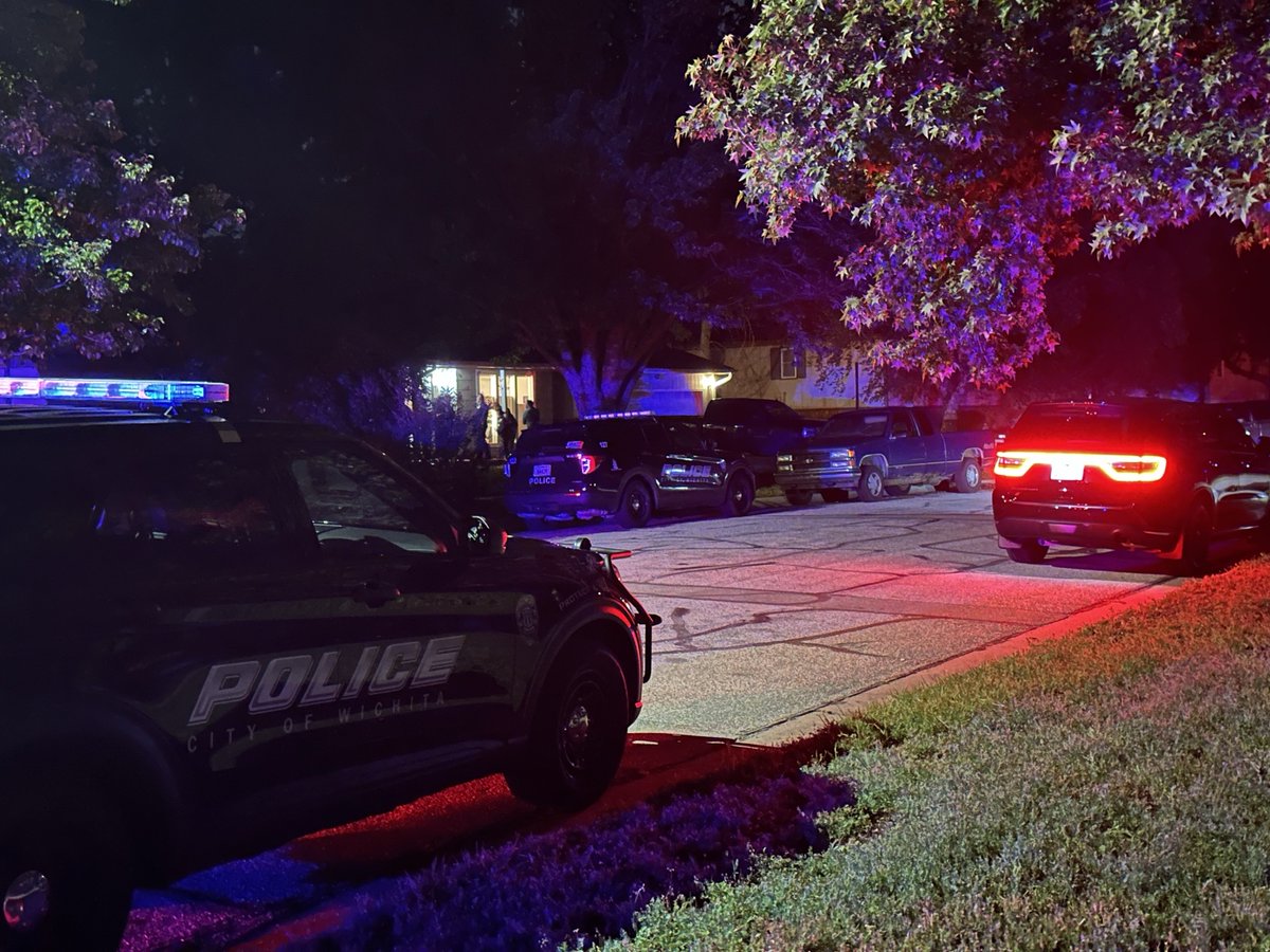 BREAKING OVERNIGHT: Man shot by police after domestic violence call in west Wichita. What we know: kake.com/story/50780885…