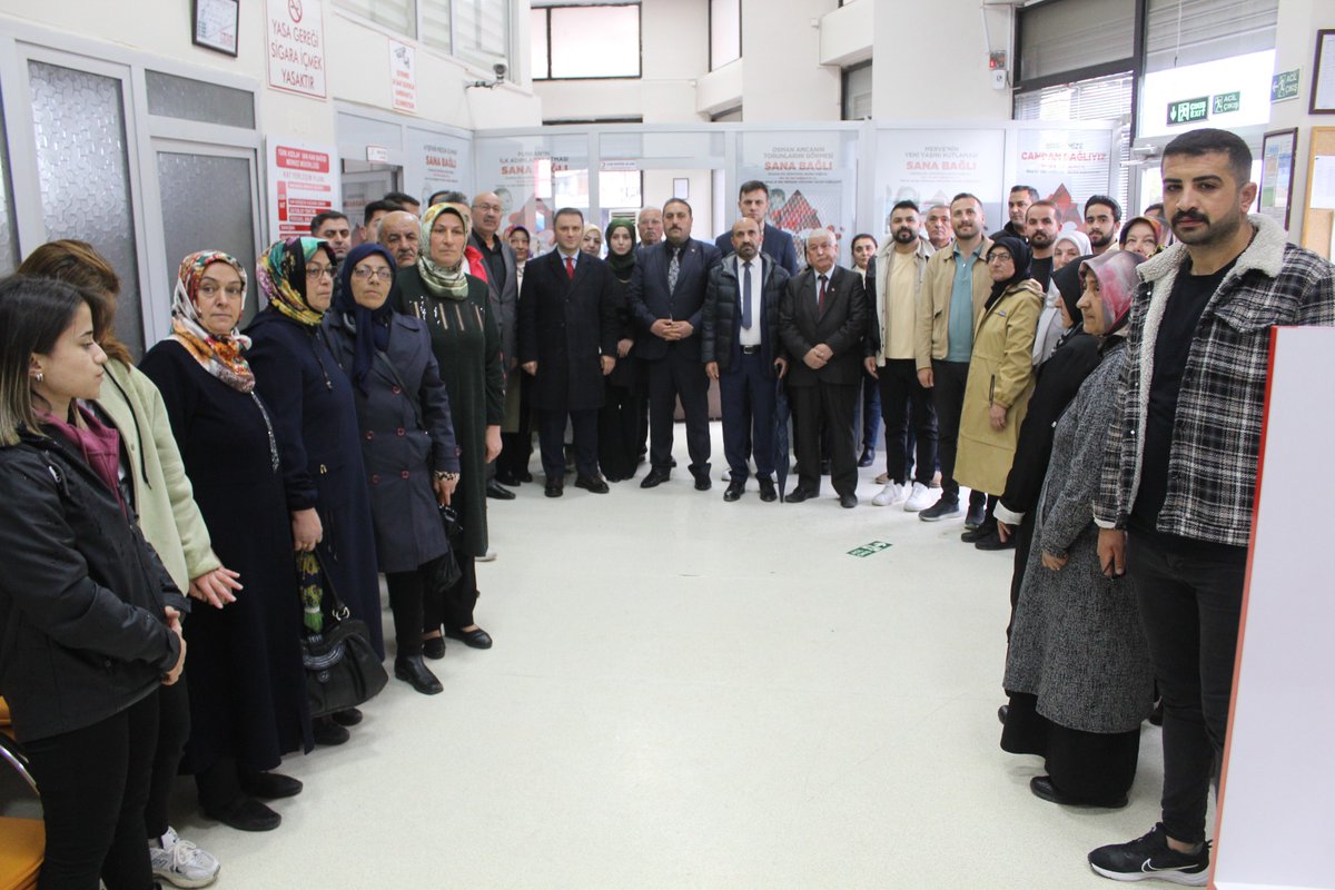 Sosyal Politikalar Başkanlığı olarak Kızılay işbirliği ile düzenlenen kan bağışı kampanyasına, İl Başkan Vekilimiz @abdullahcalim65,Genel Merkez Sosyal Politikalar Başkan yard.@leventalyyildiz ve teşkilat mensupları katıldı. @emreguray65