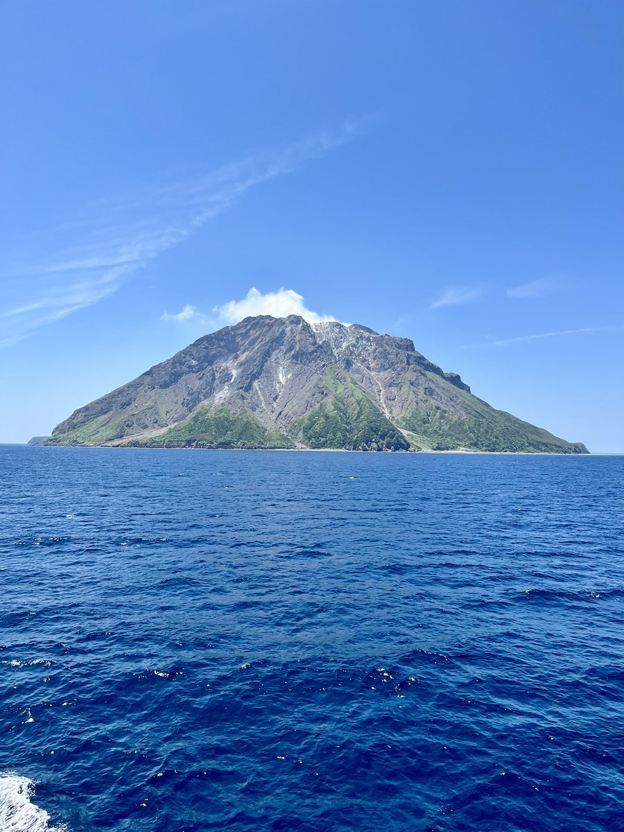 Post by ツチヤミク 【しまふね旅】 on X: 硫黄島到着です！