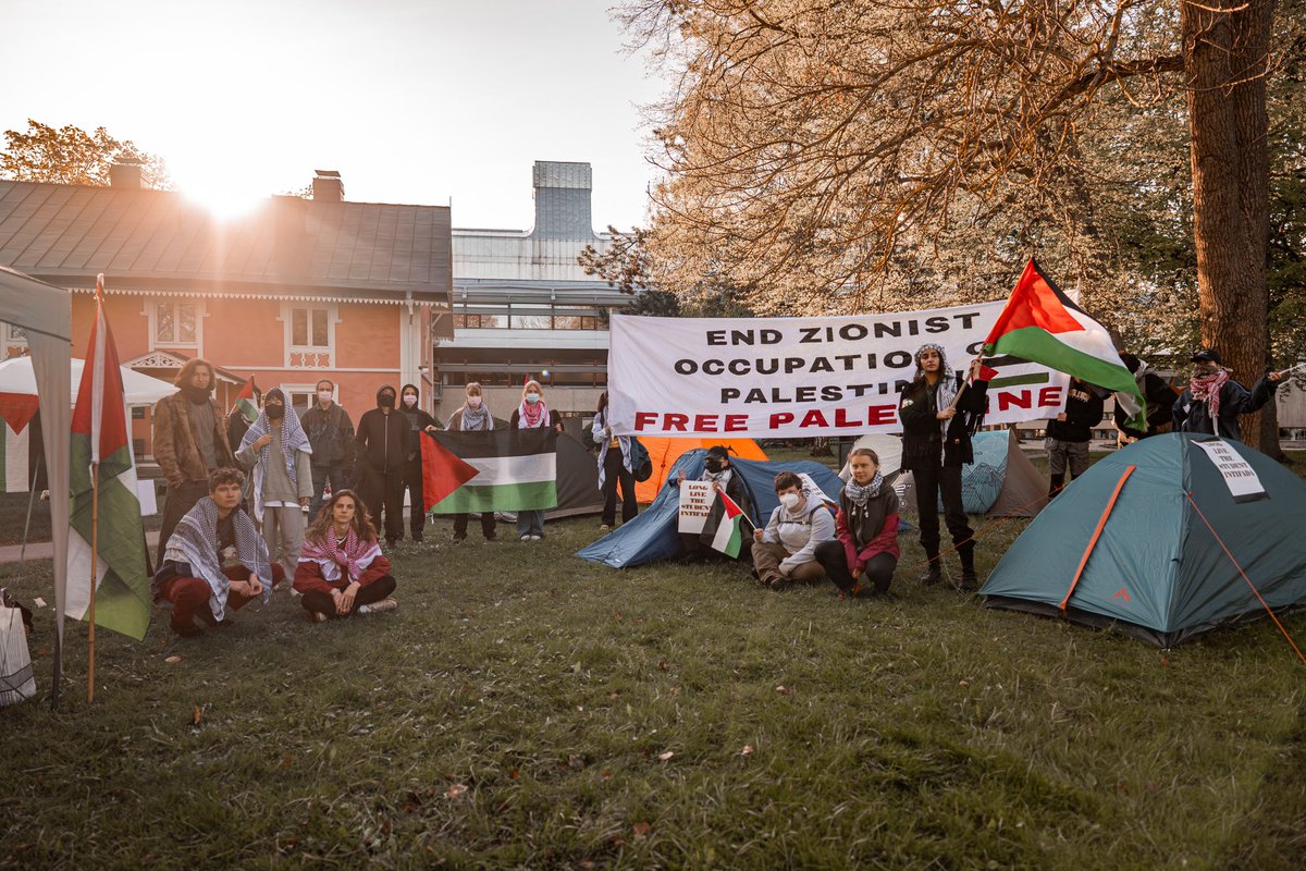 Students all over Sweden are today joining the global student uprisings and are now occupying universities in Sweden, against the genocide in Palestine, for a permanent ceasefire and an end to the occupation. 🧵1/5