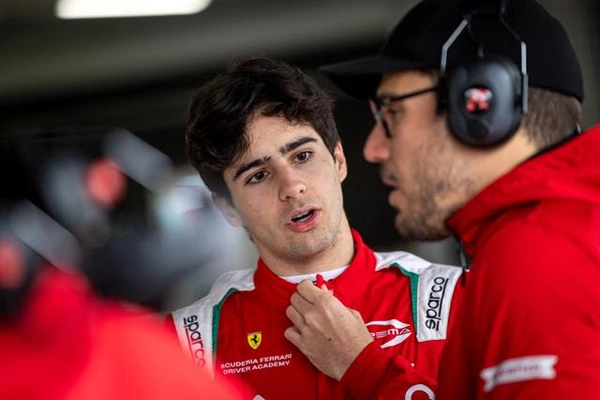 Vinculado à Academia da Ferrari, Rafael Câmara inicia sua segunda temporada pela FRECA - dlvr.it/T6rW7g