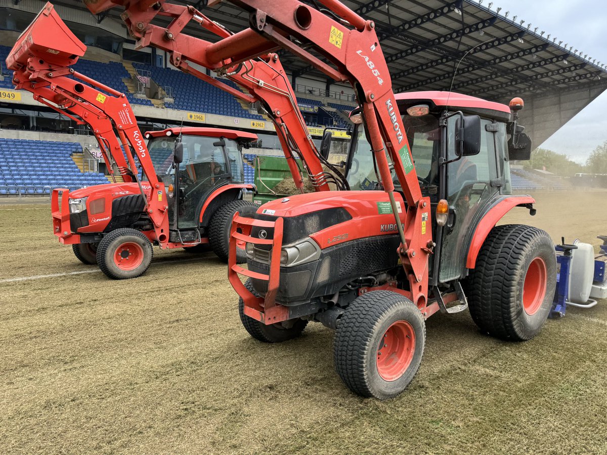 Oxford United Football Club 2024 The Pitch was originally Turfed in August 2023. The pitch surface looked & performed incredibly well throughout the 23/24 season. These end of season renovations are to ensure this Hybrid Pitch will perform equally as well in the 2025 Season.