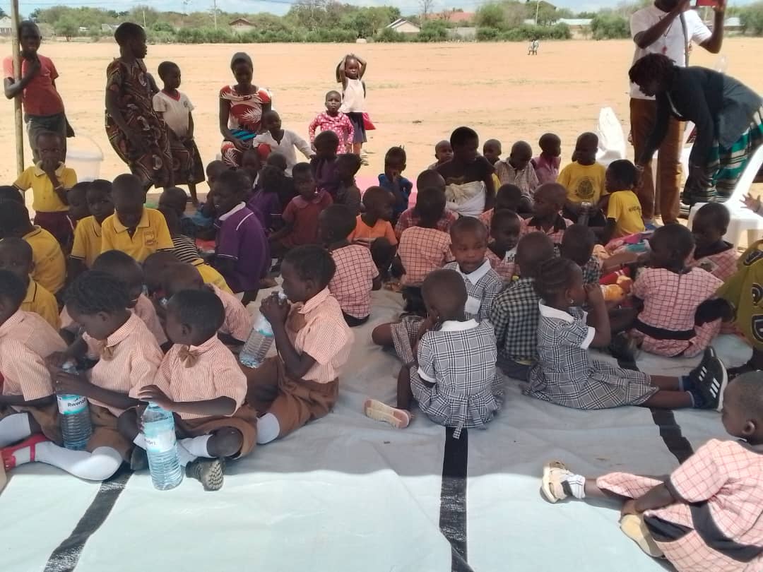 saouganda's tweet image. Focusing on learning through play!

Together, we're creating innovative pathways to education and empowerment for children in Uganda.
#PlayToLearn 
#EducationForAll