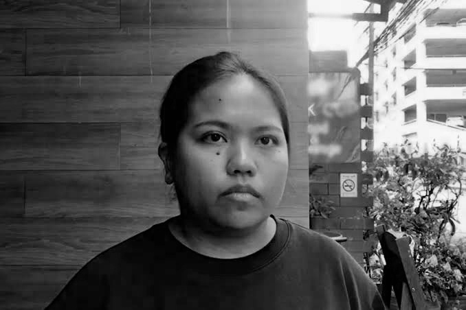 Political activist Bung Thaluwang passed away after suffering a cardiac arrest, as reported by news sources. According to the Thai Lawyers for Human Rights, the 28-year-old had been detained on a lese-majeste charge since January 26, when her bail was revoked due to violating