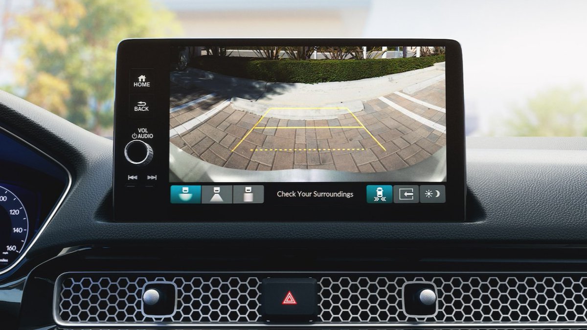The 2024 Civic boasts a multi-angle rearview camera system, providing three distinct perspectives: standard, overhead, and wide-angle views.📷 
🔗 bit.ly/3UaSDYP
.
.
.
#hondauniverse #honda #hondausa #lakewoodnj #carshopping