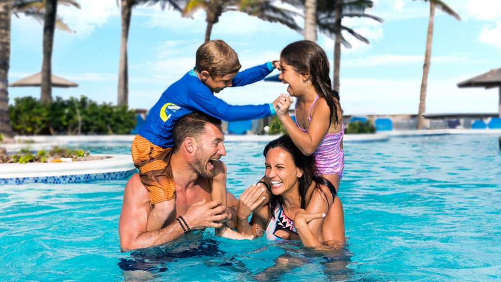 Coconut Bay Beach Resort & Spa is the Perfect Choice to Reunite and Recharge for Your Family Reunion bit.ly/4dBgqcb