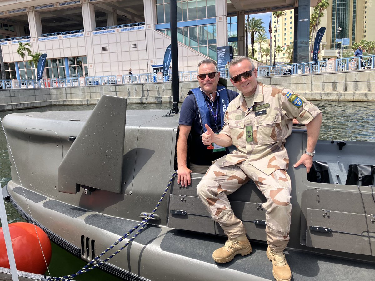 #SOFweek i Tampa till ända! Mycket bra samarbete med USA. Möte med både svensk o internationell industri samt SOF AT&amp;L <a href="/USSOCOM/">USSOCOM</a>. Imponerad av 🇸🇪 industri! Liveförevisningen av SOFs förmågor en höjdpunkt! Kul att operatörer från 🇸🇪 deltog. Tack för en bra vecka #FMSF #FMV #FOI