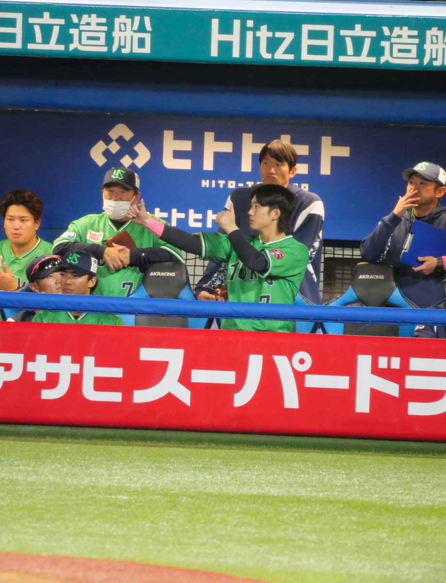 20240512 神宮 今や絶対欠かせないルーティン👍👀👍 #swallows #長岡秀樹