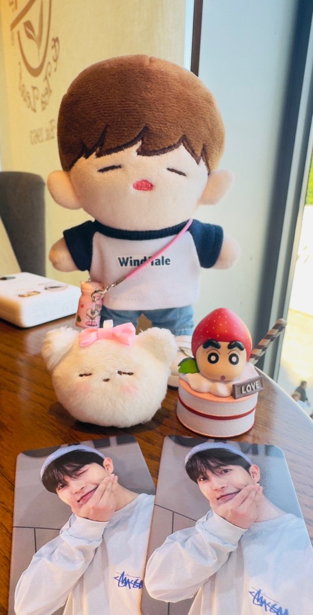 우리 뭉이두 더쇼참석!!!

#짼뭉이 #김재환