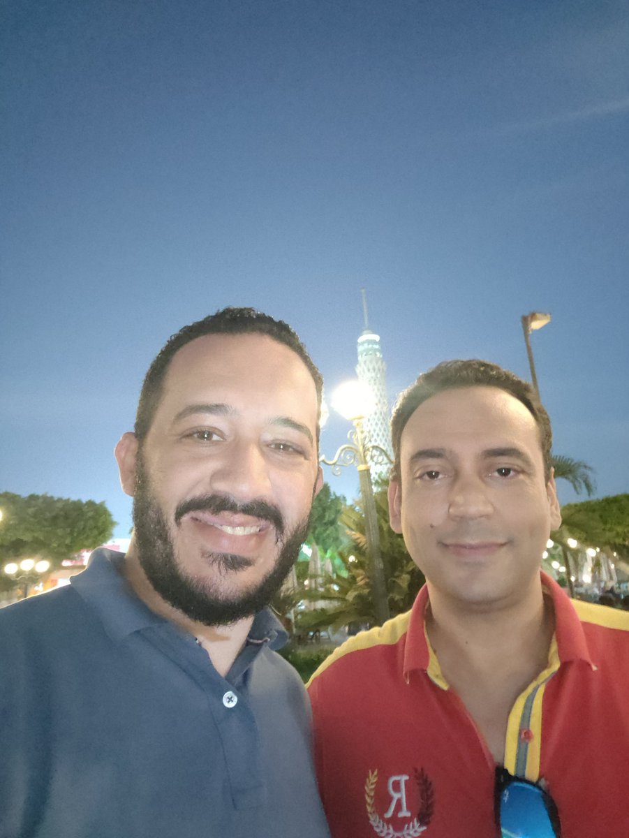 🎙️🎥🎭VO. UTHⓂ️AN🅾️V كوكب الروقان 🏖😎 (@islam_uthman) on Twitter photo شكرا أ. فيصل زيدان<a href="/faisalzedan/">faisal zedan</a> الأخ و الصديق و الأستاذ و القدوة🙏🏻❤️
كل وصف من دول بتشوفه منه عملى
أخ: فى ضهرك يسندك لو وقعت و أول واحد فى أى ظرف فرح أو حزن سباق مع الجميع
صديق: يدور عليك و يسأل لو غبت و ينصحك بحب
أستاذ: يوجهك و يعلمك و يكبرك بنصايحه
قدوة: بأخلاقه و رقيه و مهنيته شكرا أ. فيصل زيدان<a href="/faisalzedan/">faisal zedan</a> الأخ و الصديق و الأستاذ و القدوة🙏🏻❤️
كل وصف من دول بتشوفه منه عملى
أخ: فى ضهرك يسندك لو وقعت و أول واحد فى أى ظرف فرح أو حزن سباق مع الجميع
صديق: يدور عليك و يسأل لو غبت و ينصحك بحب
أستاذ: يوجهك و يعلمك و يكبرك بنصايحه
قدوة: بأخلاقه و رقيه و مهنيته