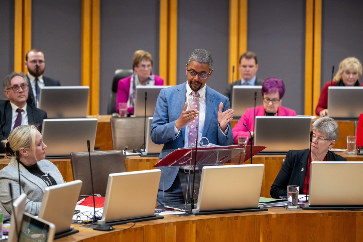 Today, MSs will question First Minister, Vaughan Gething MS during FMQs. They'll also hear statements from the @WelshGovernment Cabinet Secretary for Climate Change and Rural Affairs, and from the Minister for Social Care. Find out more: bit.ly/3UDgPCi