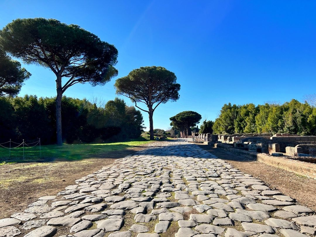 #BuongiornoRoma Credit: instagram.com/p/C62wsEgIJNq/ - Parco Archeologico di Ostia Antica