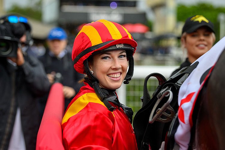 The ladies are having a day out at @ParkCallaghan! We’ve had five races run so far and all of them have been won by female jockeys 👏