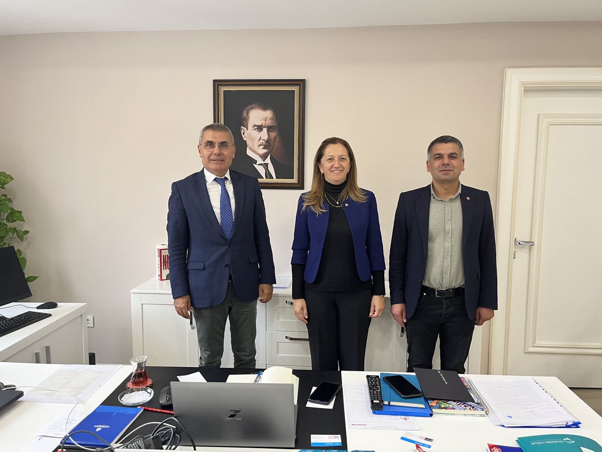 İstanbul Büyükşehir Belediyesi Sağlık Daire Başkanı Dr. Önder Yüksel Eryiğit’i ziyaret ettik, yeni dönemde de başarılar diliyoruz.