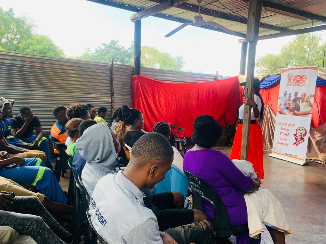 In Triangle, Chiredzi, young people said, 'People aren't able to speak their minds freely and are forbidden to speak about the opposition party' during the #Free2Express community discussion. We continue to promote constitutional literacy in Zimbabwe. #ConstitutionCulture