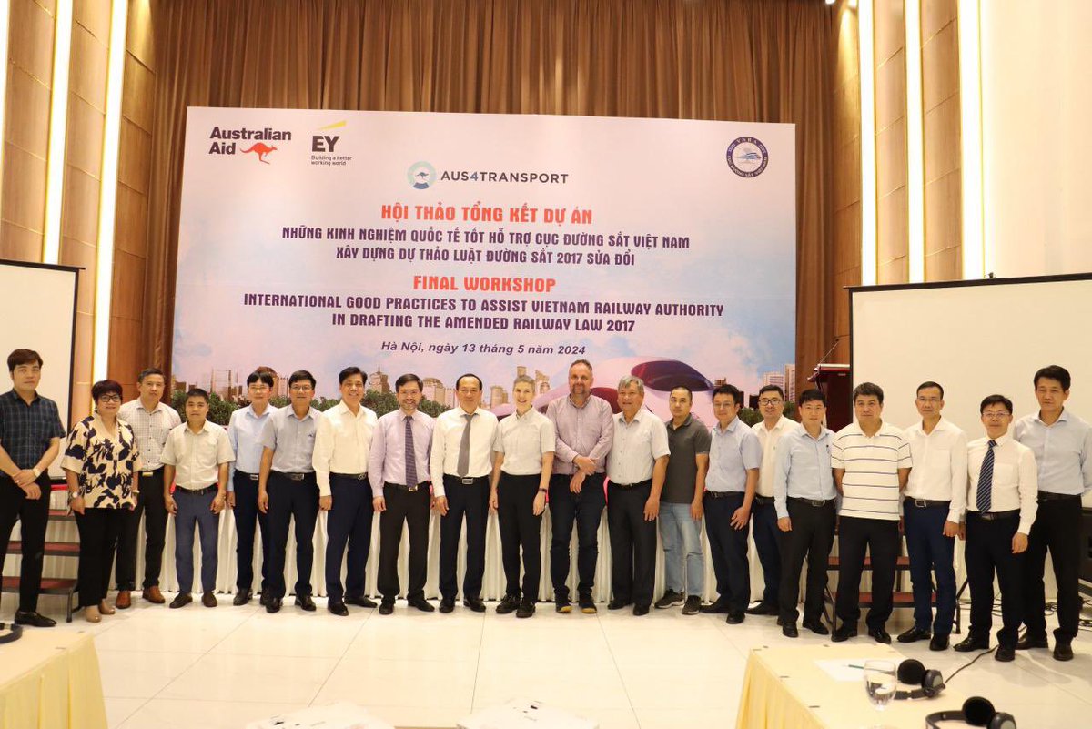 🇻🇳 is planning a north-south high speed train by 2030 🚆 
- with world class technology
- and high quality foreign investment

Vietnam Railway Authority is revising the national Railways Law 2017.  Our final workshop👇 sharing international good practices.
#aus4transport   #CSP