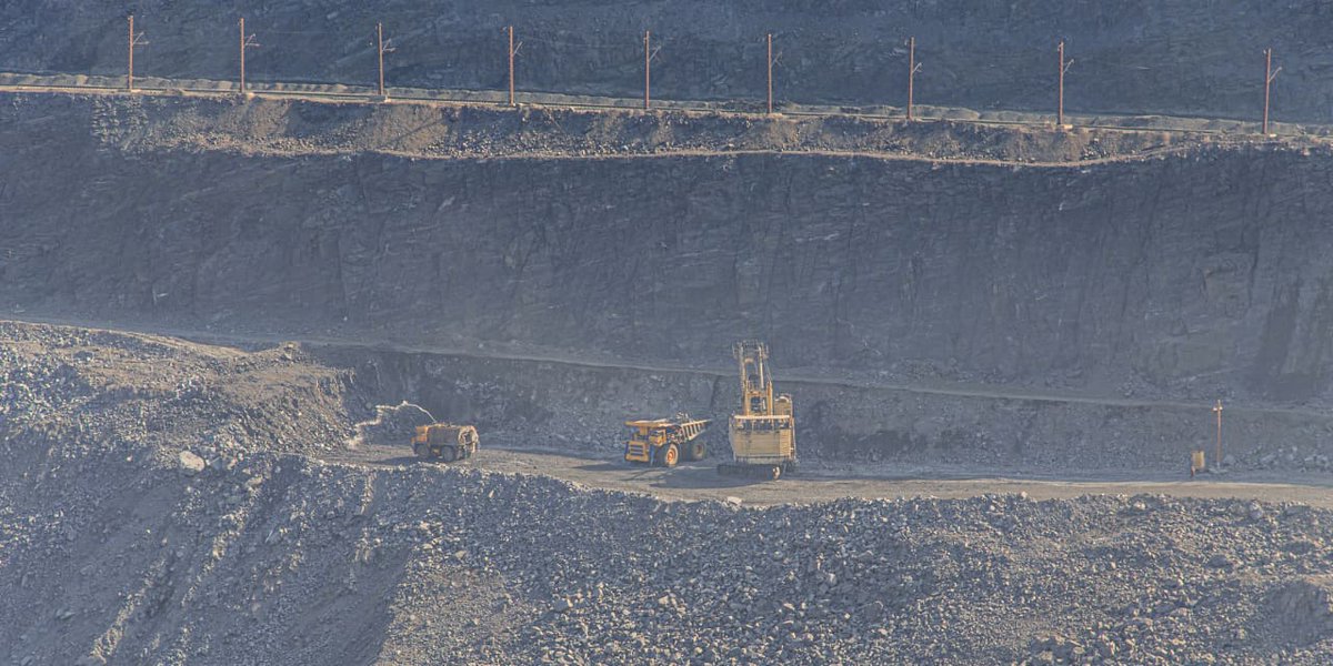 Anglo American to exit diamond, platinum and coal mining as it fights BHP bid dlvr.it/T6rdPG