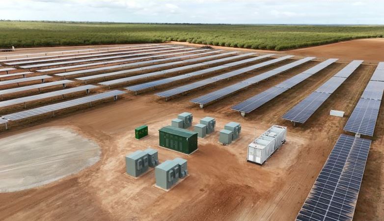 Australian utility delivers PV-powered microgrid for farm operation: AGL Energy has completed the installation of a solar-powered microgrid with a 5.4 MWh battery energy storage system in… dlvr.it/T6rdqL #DistributedStorage #EnergyStorage #ModulesUpstreamManufacturing