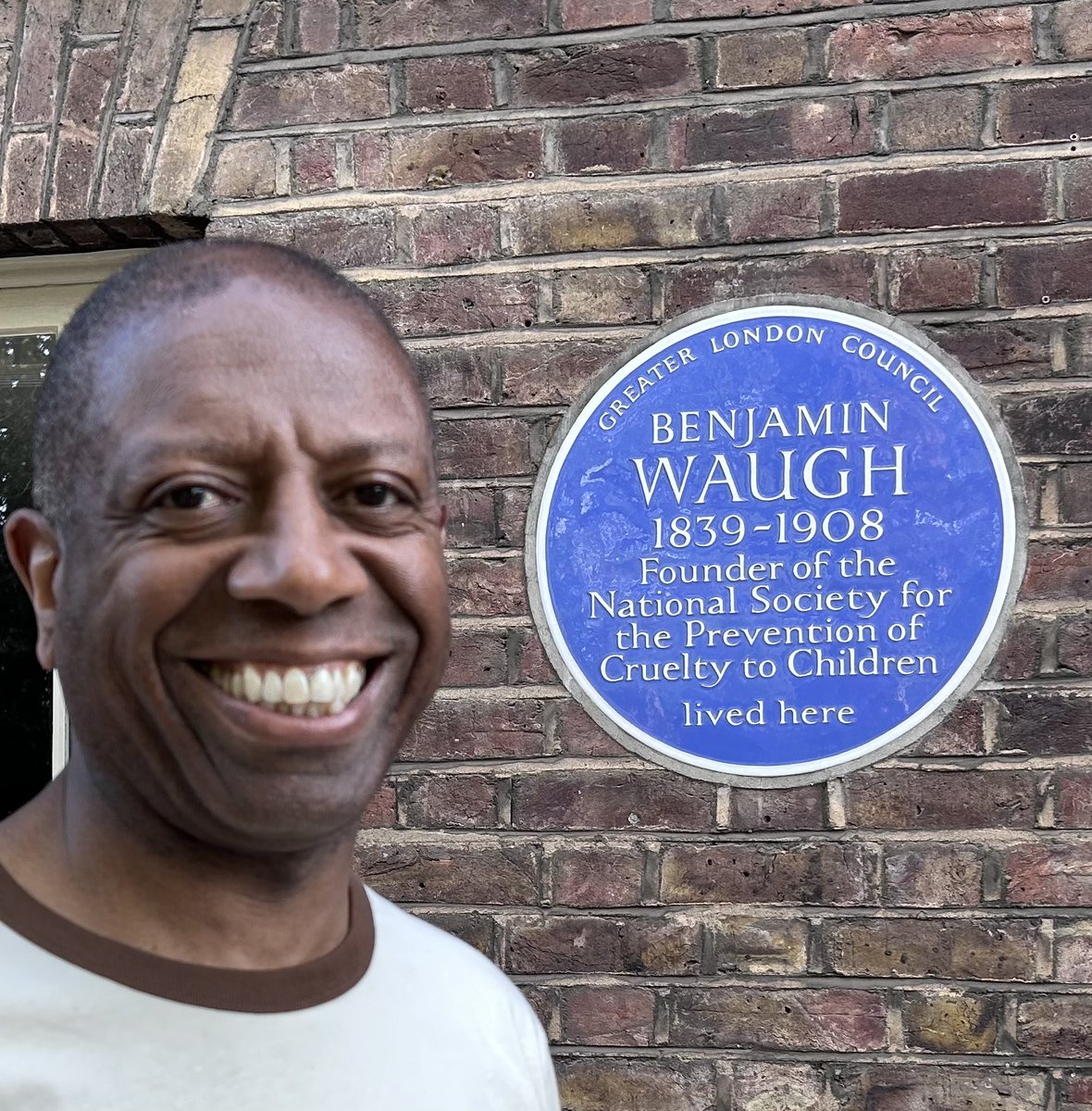 Morning Tweeps- out walking and stumbled across the home of Benjamin Waugh the founder of @NSPCC . He championed Childs Rights and a different approach for children to adults who were incarcerated. We still need to speak up for and hear children and you people.