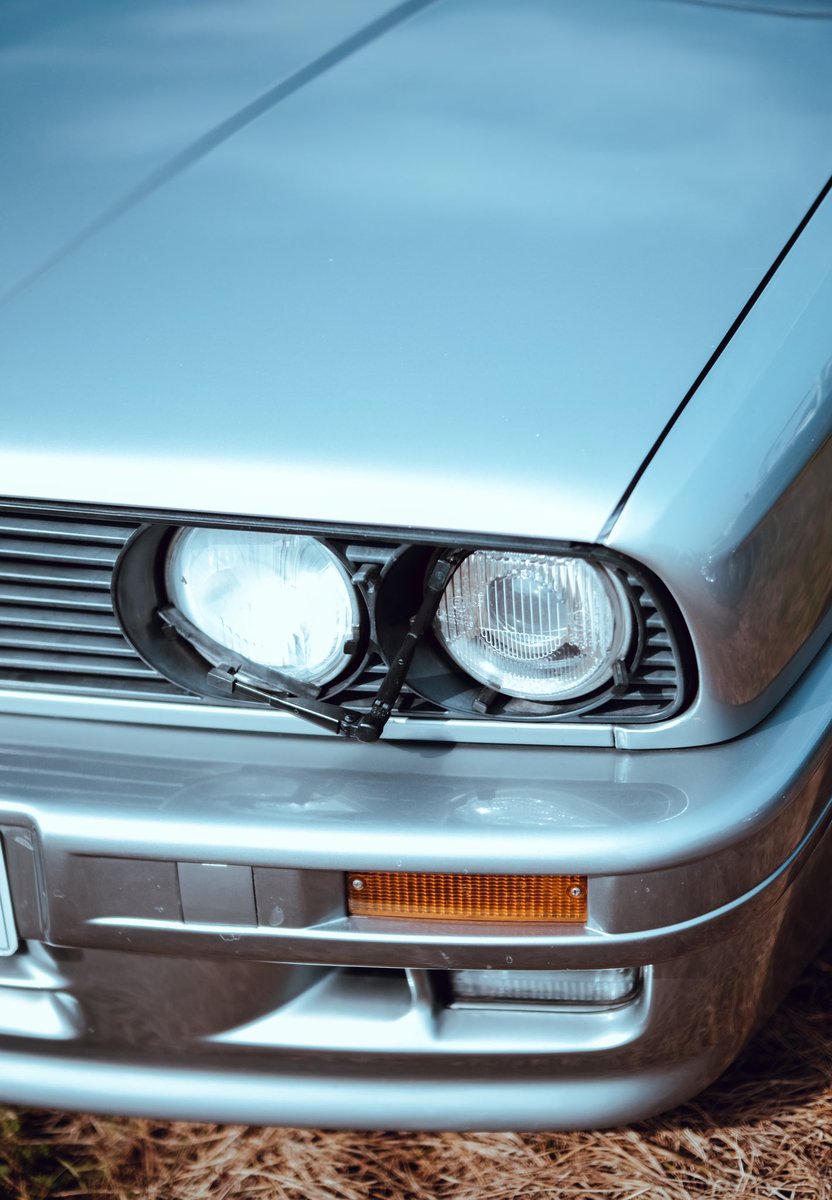 A fine example 
#carphotography 
#BMWClassic