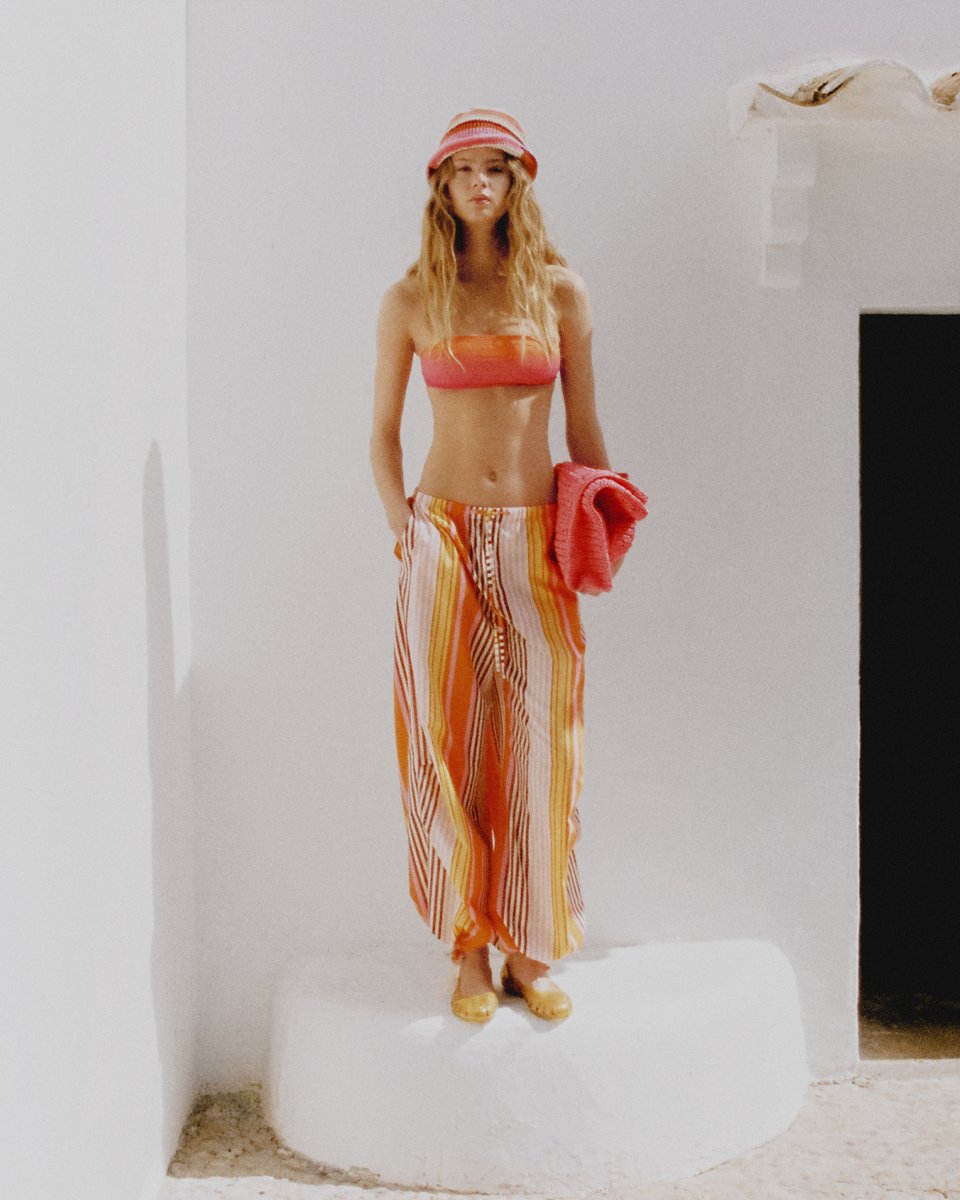 The countdown to beach season is almost over and it’s time to freshen up the looks you’ll be wearing to glow in the sun 🌞 Find them in our new collection, now at go.mango/newnow Bikini top: 67029231 Trousers: 67049226 Hat: 77000193 #MangoWoman