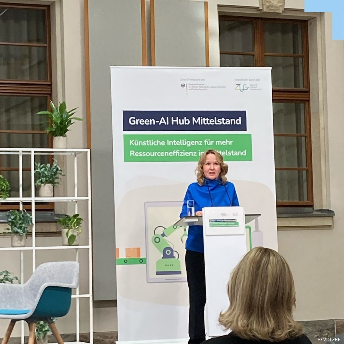 Heute findet das Green-AI Hub Forum 2024 statt. 💡 Erste Pilotprojekte des GAIH berichten von ihren Erfahrungen, wie Green AI in der Praxis funktioniert. Für den Live-Stream aus dem BMUV anmelden 👉 bit.ly/3UE0oWf #GreenAI #KünstlicheIntelligenz #Mittelstand