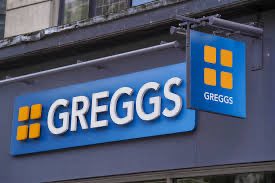 On 12th May @GreggsOfficial opened its 2,500th shop. Which means there is now one Greggs for every 11,280 households in the UK.