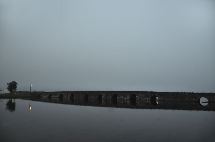 Good morning from beautiful #Donegal ♥ 

Today's #GoodMorning photograph is a misty evening shot of the 10-arch stone bridge at #Malin Town, #Inishowen .  This is the 2nd longest stone bridge in #Ireland and also the most northerly.

#bridges #reflections 
@ThePhotoHour