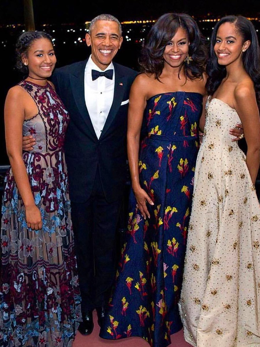 . I posted a pic of President Obama in Portland, Oregon yesterday. MAGA flooded my timeline . . . So today - just for #MAGAts - I'm going to post a few great pics of @BarackObama and his wonderful family. 💙 💙 💙