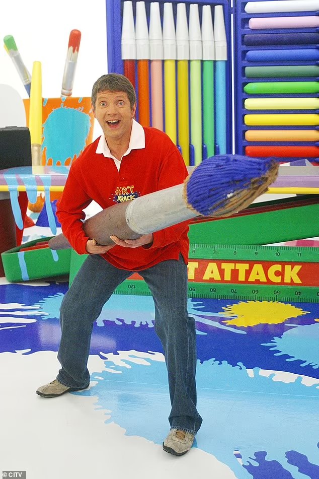 EwanLow6's tweet image. Art Attack &apos;34 YEARS&apos; Premiered on ITVX Kids #ArtAttack #RememberingCITV #CITV