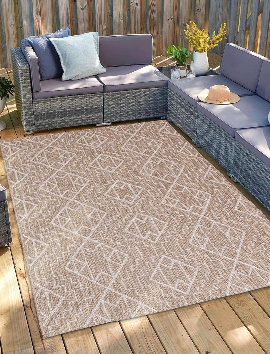 💥 UNBELIEVABLE VALUE 💥 😍👉 Shop today & SAVE 25% OFF this Aztec Indoor Outdoor Rug: bit.ly/3WFnONt 🏃 ➡️ 🛒Available IN-STORES & ONLINE but be quick to shop! 🖱️ Click & collect in as little as 1 hour!