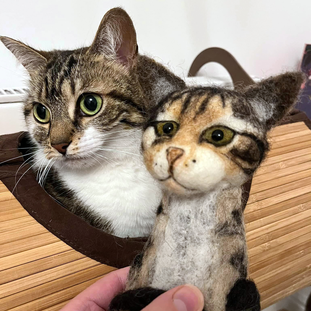 Messy fun making a mosaic, or a mindful moment with a needle felting project – there’s a Craft for Cats kit for every occasion! Get your favourite craft kits from our past events and 20% will be donated Cats Protection. Which will you choose? spr.ly/CatCraftKits 🎨