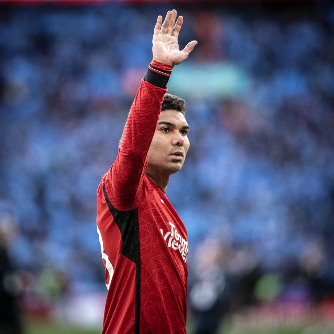🚨 NEW! Fabrizio: 'I still expect Casemiro to LEAVE Man Utd this summer. The interest from Saudi is really strong, and United are open to letting him leave.' [YT] Casemiro, Eriksen, and Amrabat all expected to leave this summer means we sign at least 2 midfielders, with Joao