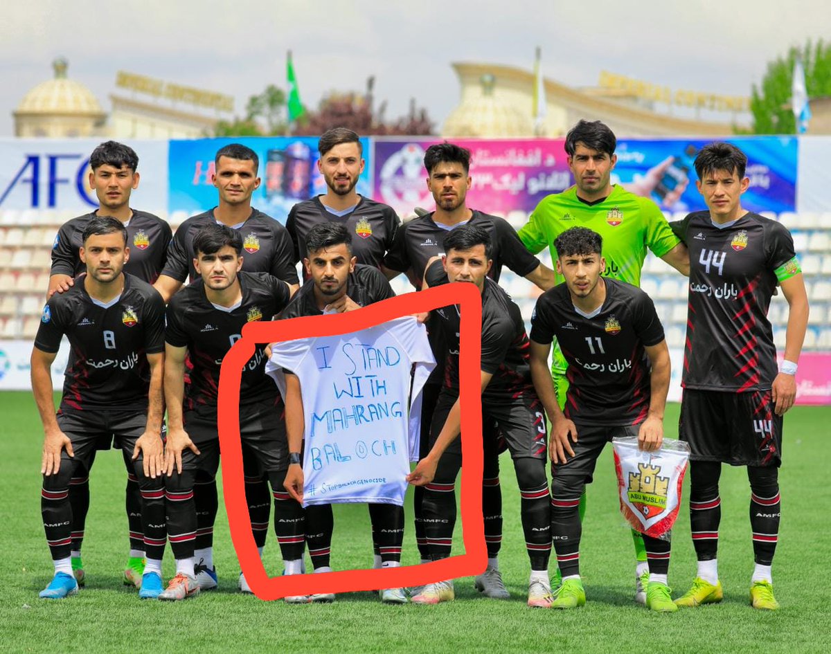 I as a 🇵🇰 ⚽ fan condemned the shameless act of Talibans for mixing sport with politics and forcing a 🇵🇰 player to hold a shirt with a  message related to GoP.
Over 200 people died in 🇦🇫 last week in floods ,Talibans should stand with them.
Now Pakistani players must leave 🇦🇫 .