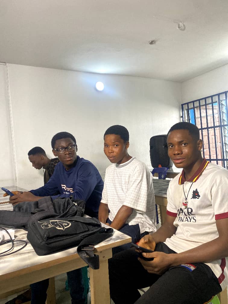 MitaSchool's tweet image. Day 1 of the Intro to Tech Bootcamp at MitaSchool was a blast! 
Students met their amazing instructors and got to know their fellow tech enthusiasts.
 Thinking about joining?  It's not too late! 
#mitaschool #learntechskills #introtech1 #tech #futureproofyourcareer