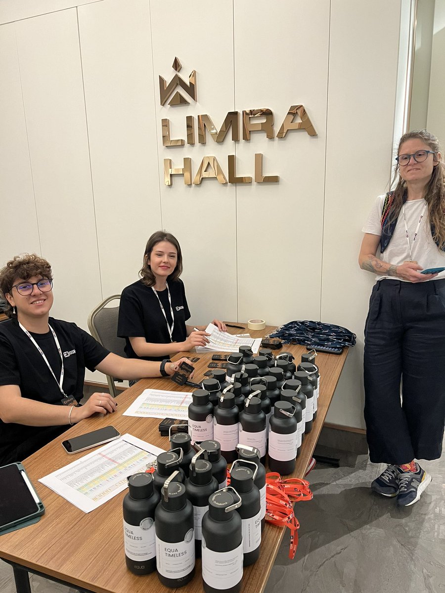 iOSKonf's tweet image. We have our lovely volunteers to welcome you on the check in point 🤗❤️

#iOSKonf