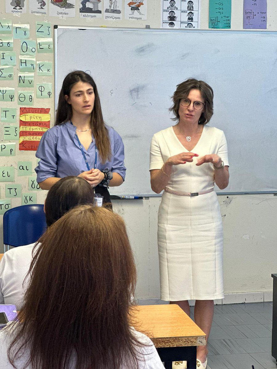 HELIOS Integration Learning Center welcomed Minister @JessikaRoswall. The delegation was briefed by both @UNHCRGreece and @IOMGREECE on current operations in Greece. The visit also included an interesting tour of the centre.