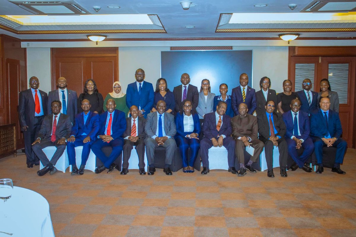 The Law Society of Kenya led by the President, Faith Odhiambo, held an interactive session with former LSK Presidents. The purpose of the meeting was to introduce the former presidents to the new council and also get some insights and guidance on how to execute their mandate.