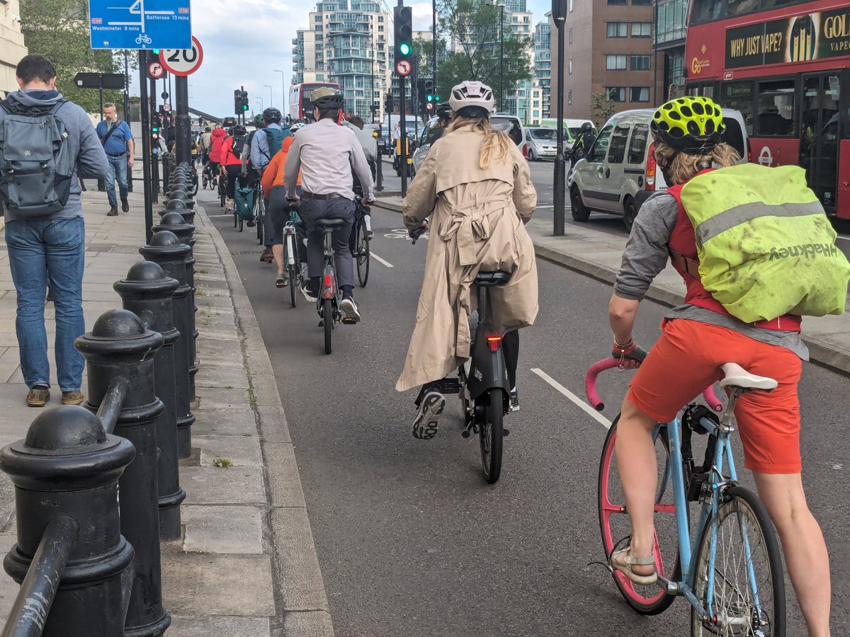 Cycling to work significantly improves health
*Cardiovascular health
*Prevents over 40 chronic conditions including type 2 diabetes
*Improves mental health
That's why we're designing a network of cycle lanes.
#TheTimeIsNow